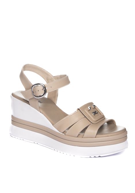 Beige leather sandal NERO GIARDINI | E410570DNAPPA-453